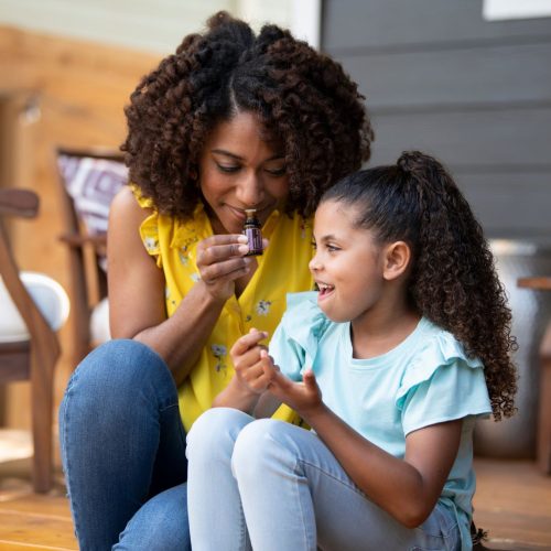 Oli Essenziali e Bambini: Un Approccio Delicato e Consapevole